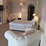Giutitta Villa Taormina