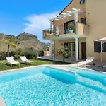 Giutitta Villa Taormina
